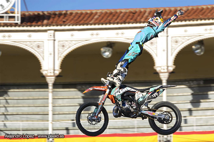 Red Bull X-Fighters 4